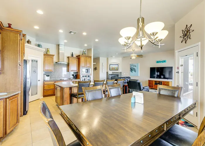 View & Games: Spacious Oasis In Havasu! *