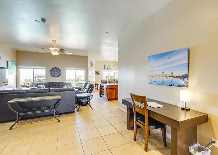 View & Games: Spacious Oasis In Havasu! Holiday home *
