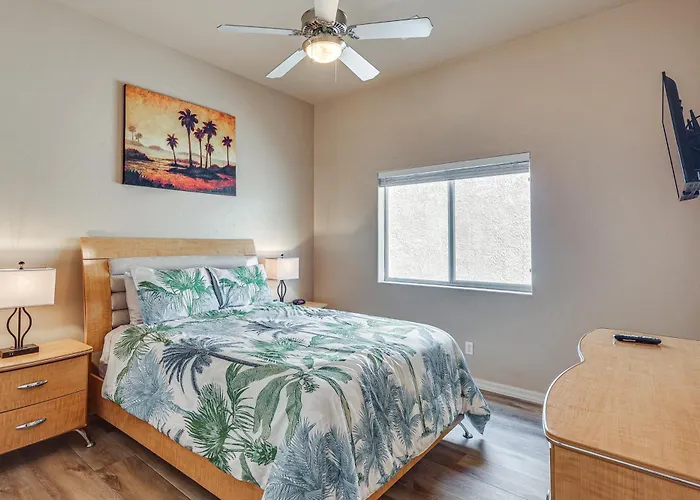 Holiday home View & Games: Spacious Oasis In Havasu! *