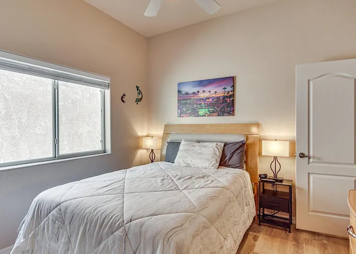 Holiday home View & Games: Spacious Oasis In Havasu!