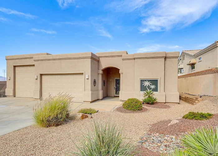 Holiday home View & Games: Spacious Oasis In Havasu!
