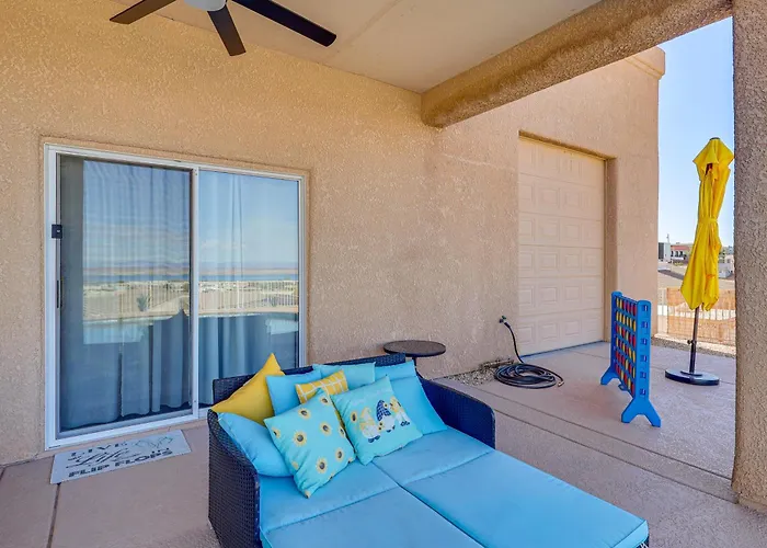 Holiday home View & Games: Spacious Oasis In Havasu! *
