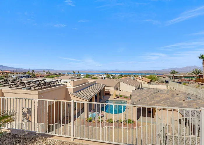 Holiday home View & Games: Spacious Oasis In Havasu!